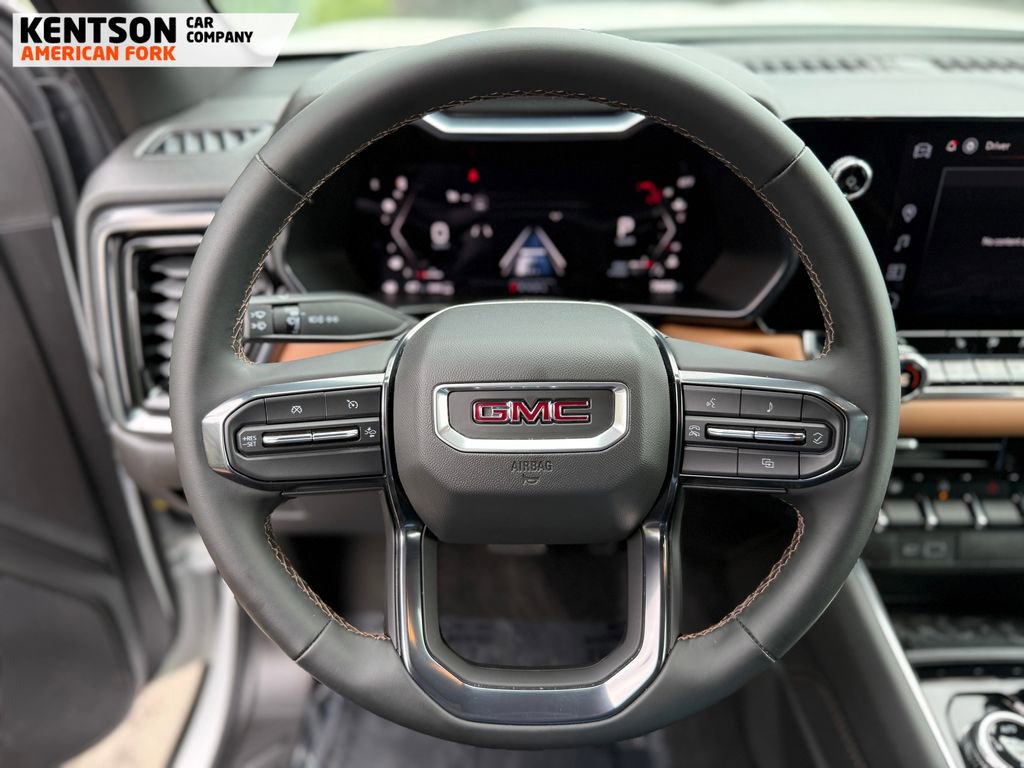 Used 2025 GMC Canyon AT4 image 18