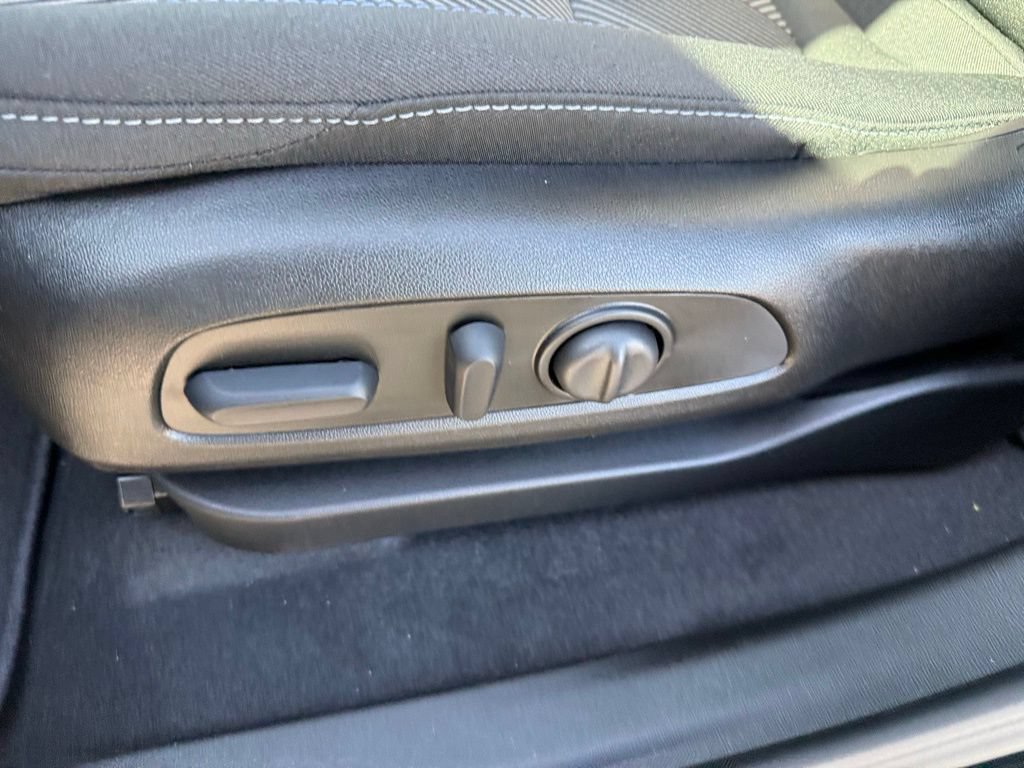 New 2027 Chevrolet Bolt LT w/ Comfort Package FWD image 12