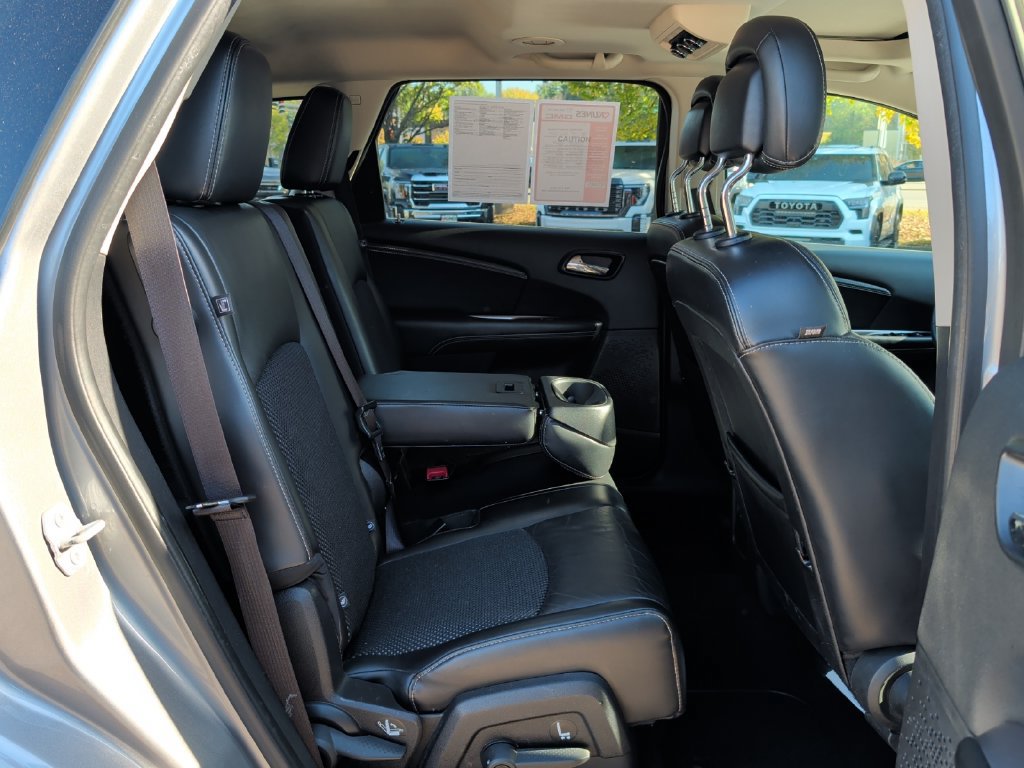 Used 2018 Dodge Journey Crossroad w/ Nav & Sun Group AWD/4WD image 35