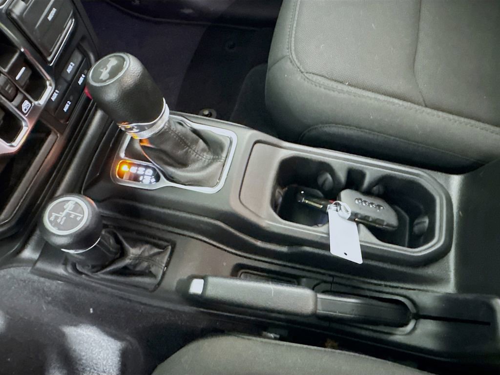 Used 2023 Jeep Wrangler Unlimited w/ Safety Group image 18