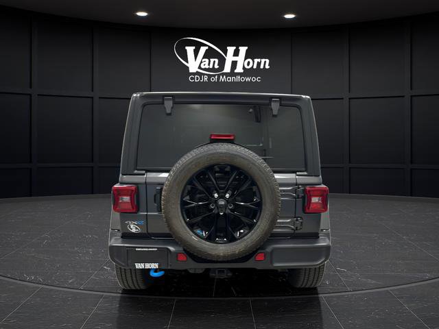 Used 2022 Jeep Wrangler Unlimited Sahara w/ Cold Weather Group image 4