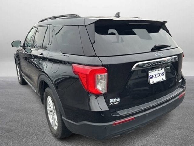 Used 2022 Ford Explorer XLT AWD/4WD image 7