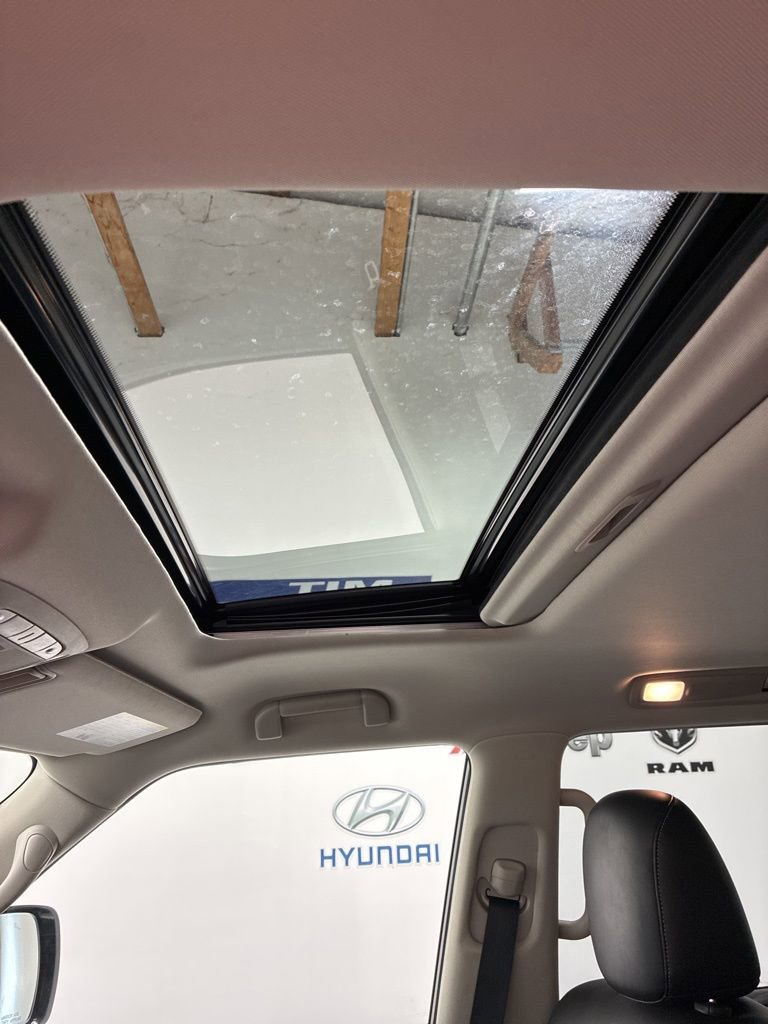 Used 2024 INFINITI QX80 Luxe image 23