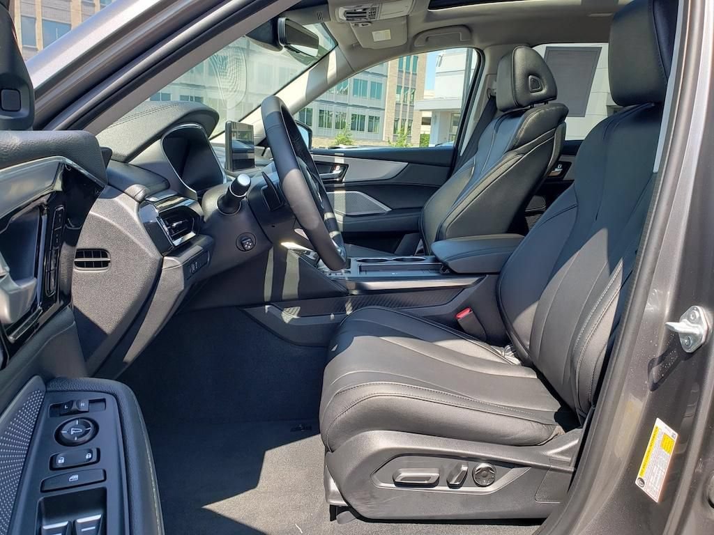 Certified 2026 Acura MDX SH-AWD image 18