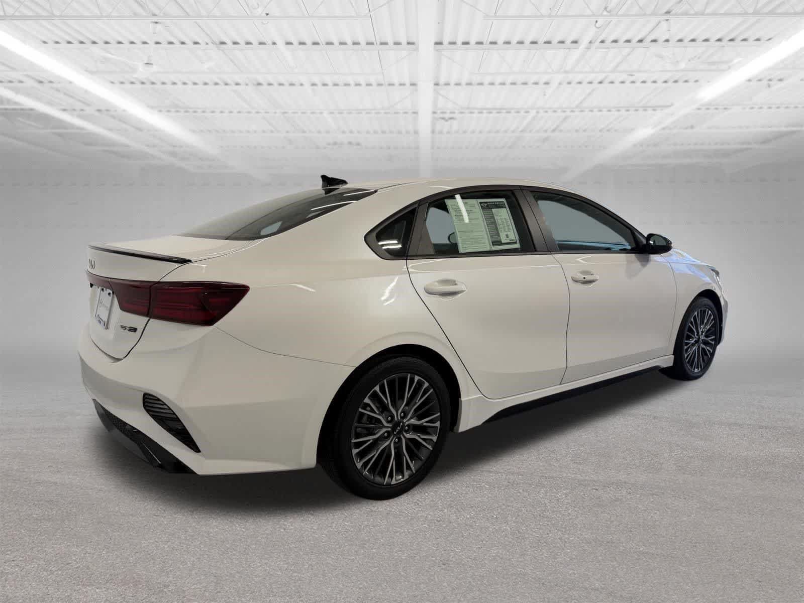 Used 2024 Kia Forte GT-Line w/ GT-Line Premium Package FWD image 7