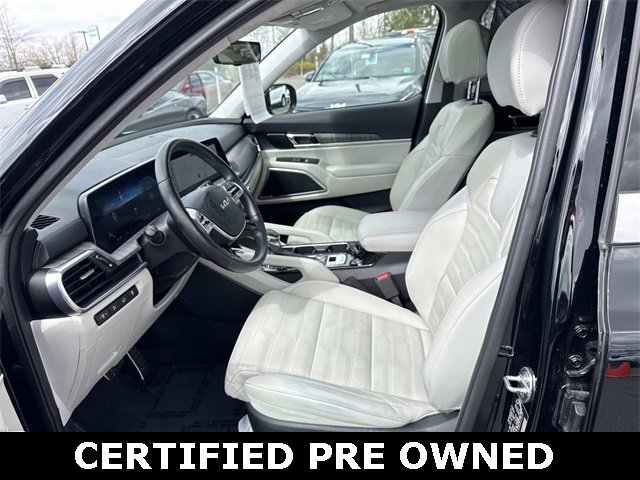 Used 2024 Kia Telluride SX Prestige w/ Towing Package image 14
