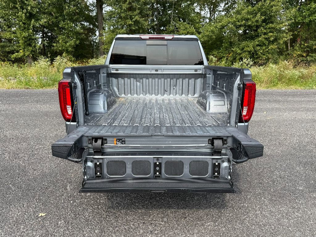 Used 2020 GMC Sierra 1500 SLT w/ SLT Premium Package image 8