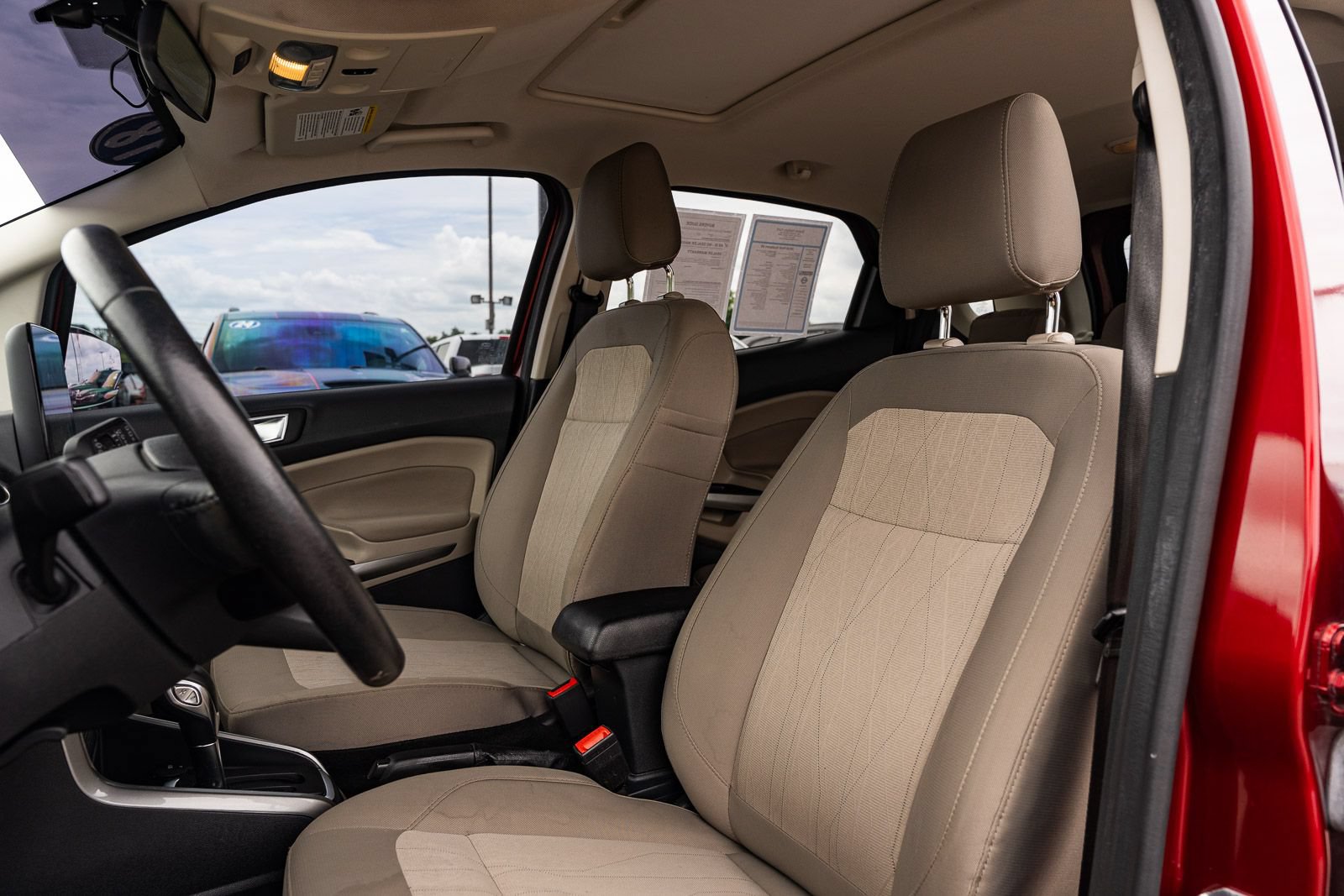 Certified 2018 Ford EcoSport SE w/ SE Convenience Package FWD image 20