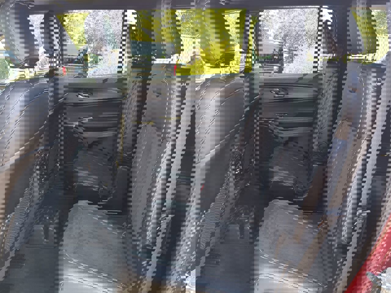 Certified 2024 Jeep Grand Cherokee L Altitude image 12