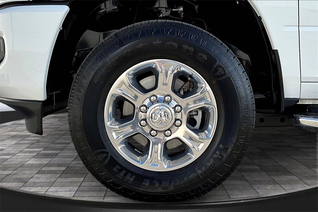 Used 2024 RAM 2500 Big Horn w/ Safety Group image 9