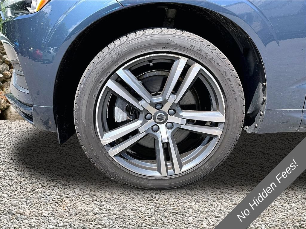 Used 2020 Volvo XC60 T6 Momentum w/ Protection Package Premier AWD/4WD image 9
