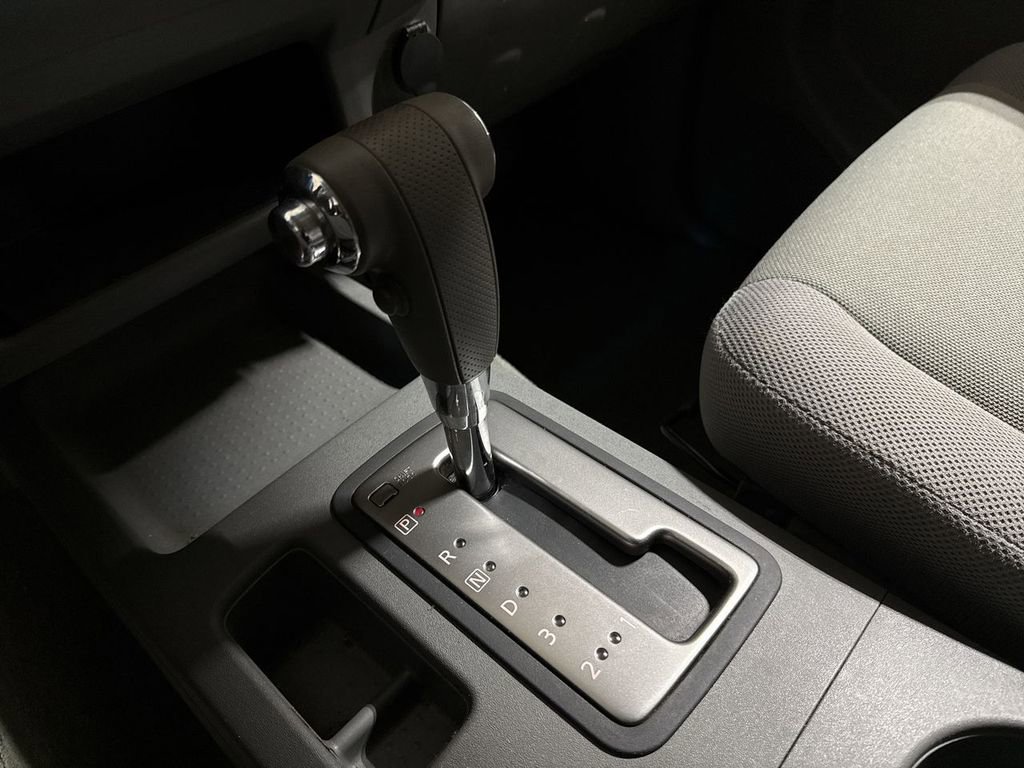 Used 2006 Nissan Frontier XE w/ (G01) XE Preferred Pkg image 16