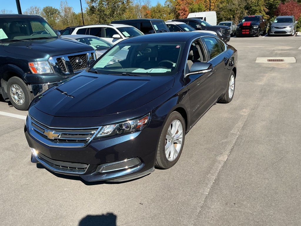 Used 2014 Chevrolet Impala LT w/ Convenience Package FWD image 2