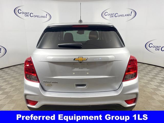 Certified 2022 Chevrolet Trax LS w/ Tint and Cruise Package image 6