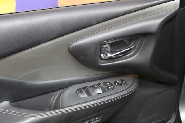 Used 2016 Nissan Murano SL AWD/4WD image 14