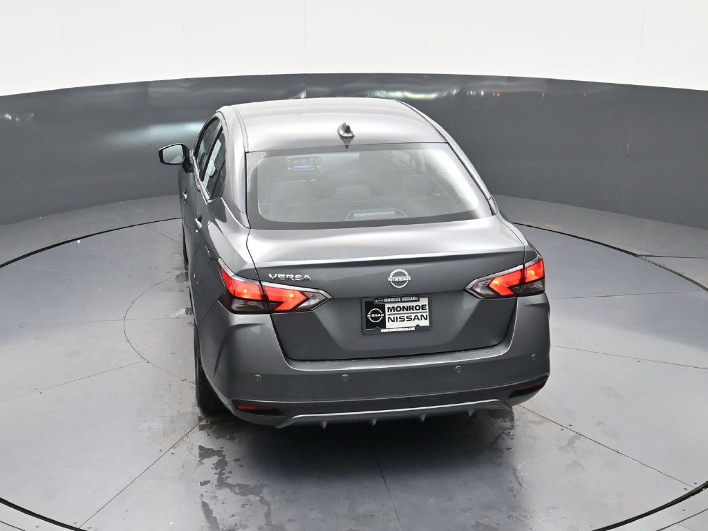 Certified 2025 Nissan Versa SV FWD image 33