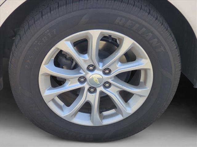 Used 2020 Chevrolet Equinox LS w/ LS Convenience Package image 12