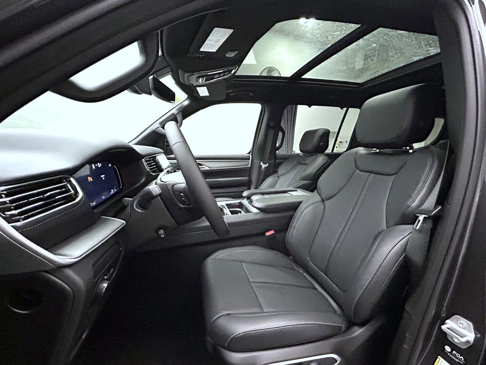 New 2026 Jeep Grand Wagoneer Limited AWD/4WD image 10