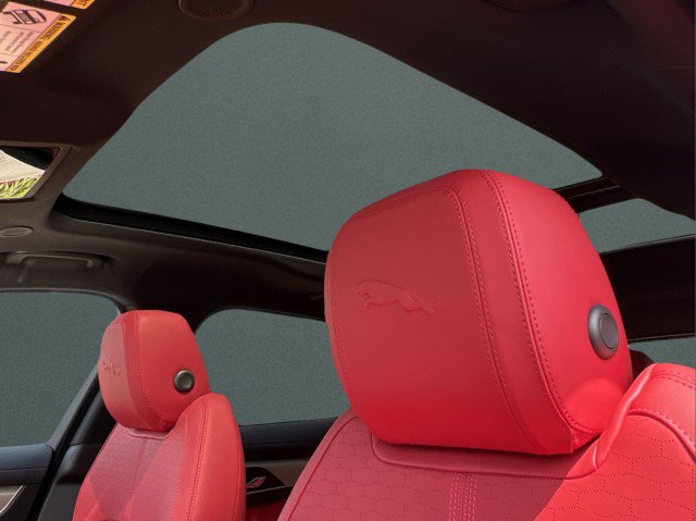 New 2026 Jaguar F-PACE R-Dynamic S image 16