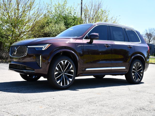 New 2026 Volvo XC90 T8 Ultra w/ Protection Package Premier AWD/4WD image 3