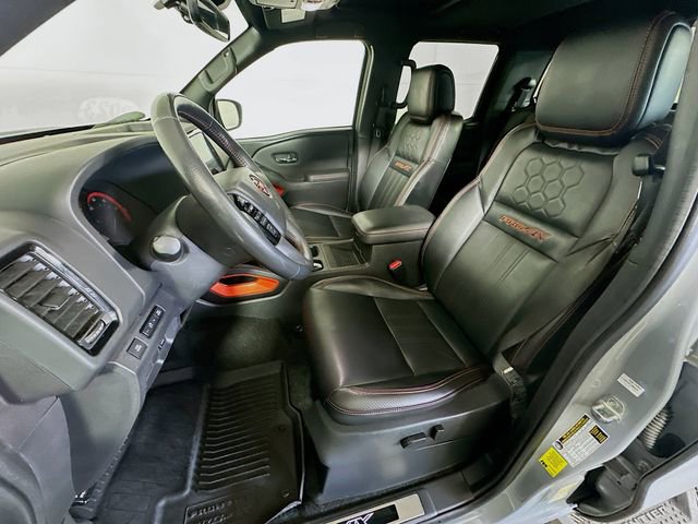Used 2023 Nissan Frontier PRO-4X w/ Pro-4X Premium Package image 12
