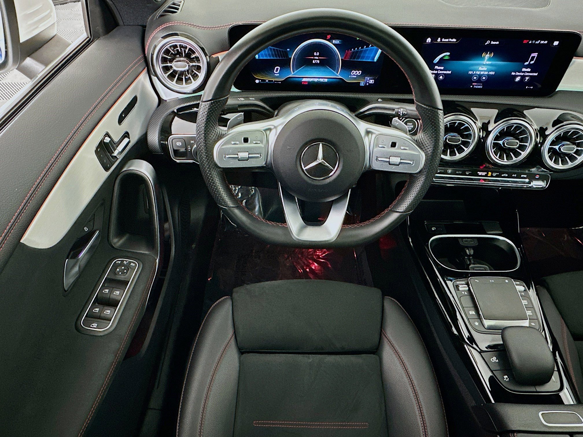 Used 2023 Mercedes-Benz CLA 35 AMG 4MATIC w/ Exterior Lighting Package image 21