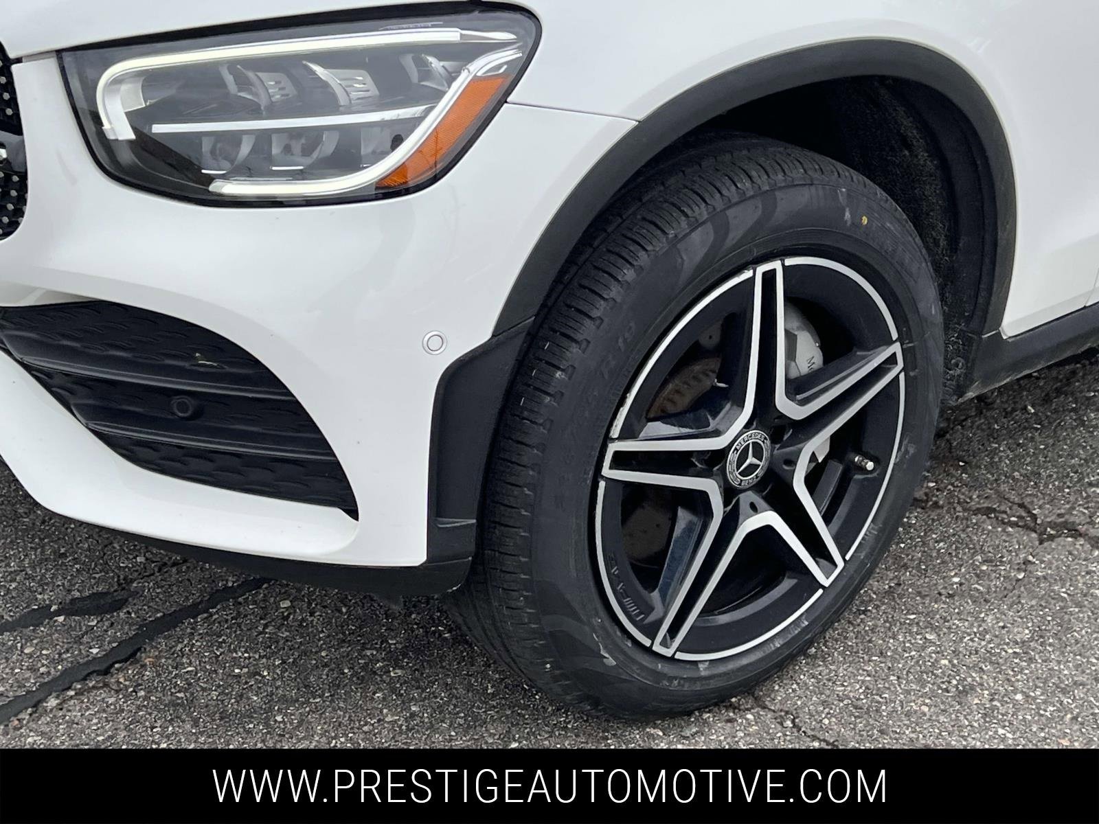 Used 2022 Mercedes-Benz GLC 300 GLC 300 image 9