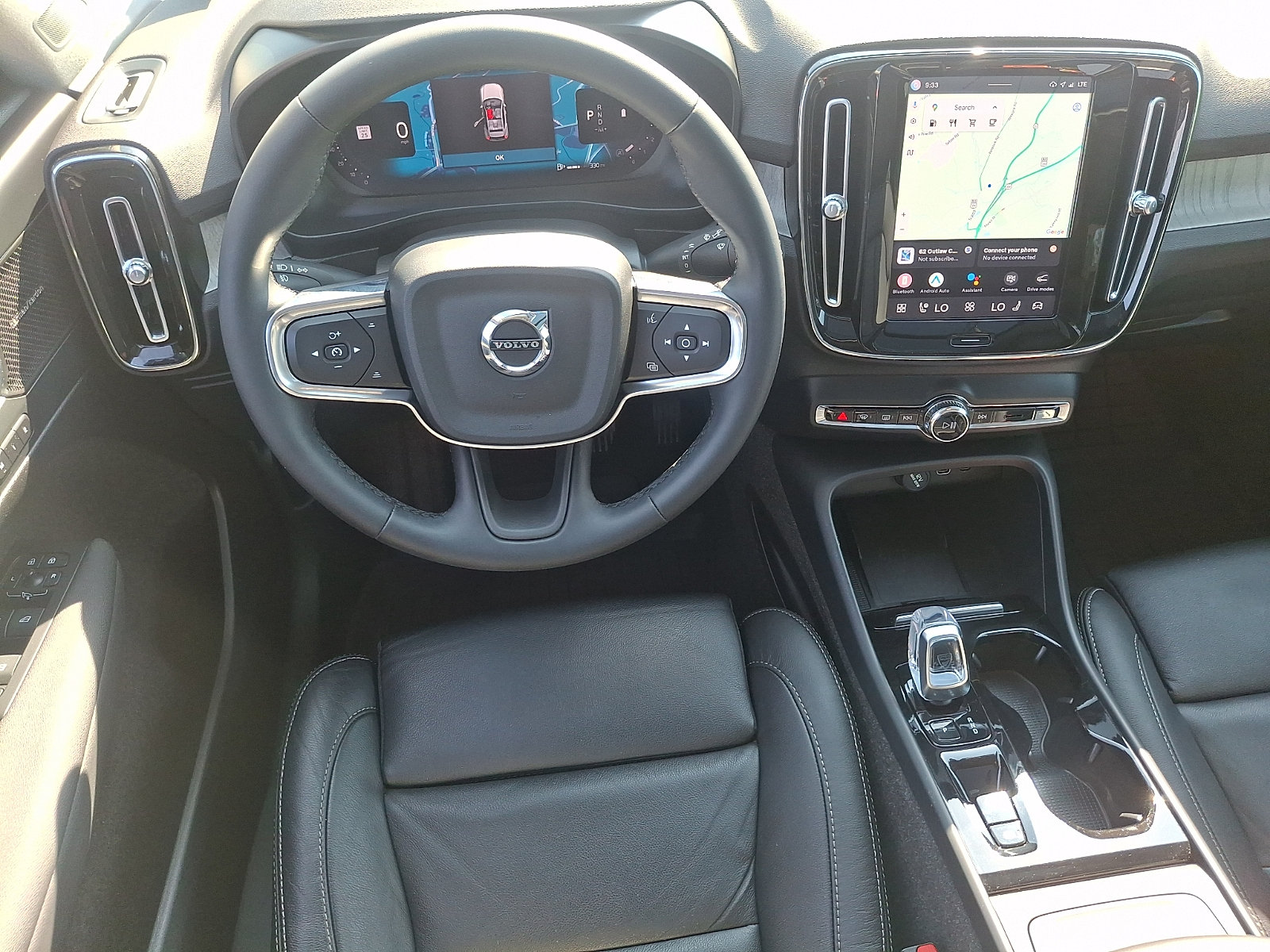 Certified 2023 Volvo XC40 B5 Ultimate w/ Protection Package Premier AWD/4WD image 12