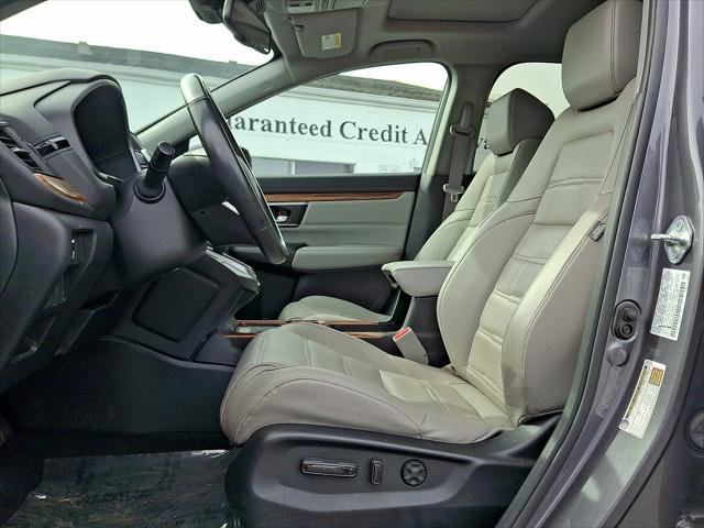 Used 2021 Honda CR-V Touring image 3
