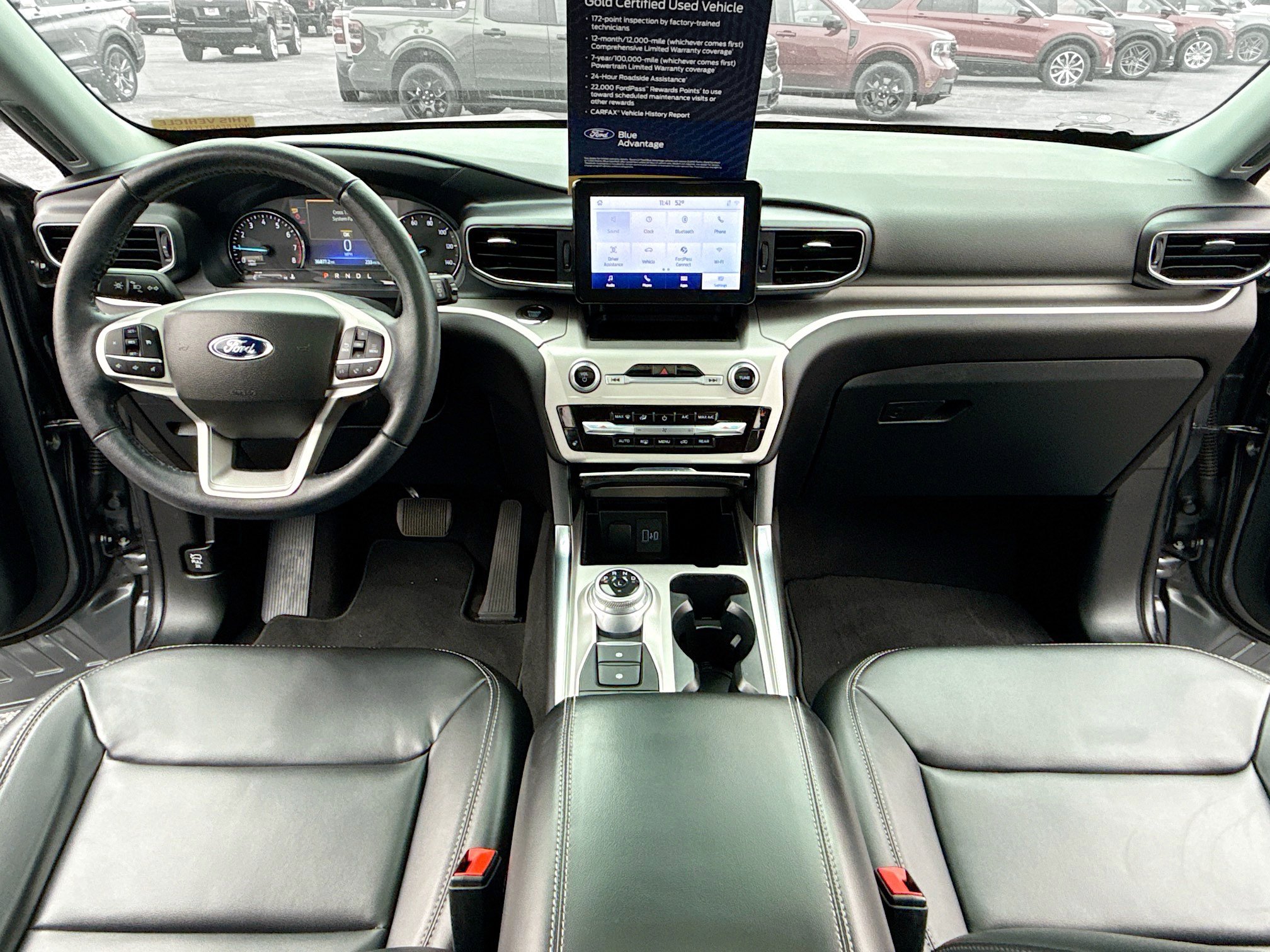 Certified 2022 Ford Explorer XLT w/ Equipment Group 202A image 3