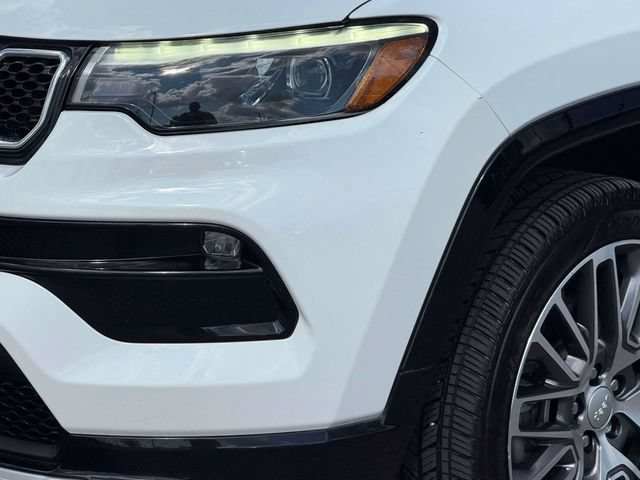 Used 2023 Jeep Compass Limited w/ Elite Group AWD/4WD image 9