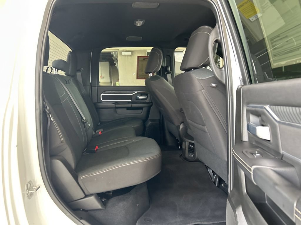 Used 2025 RAM 2500 Big Horn AWD/4WD image 34