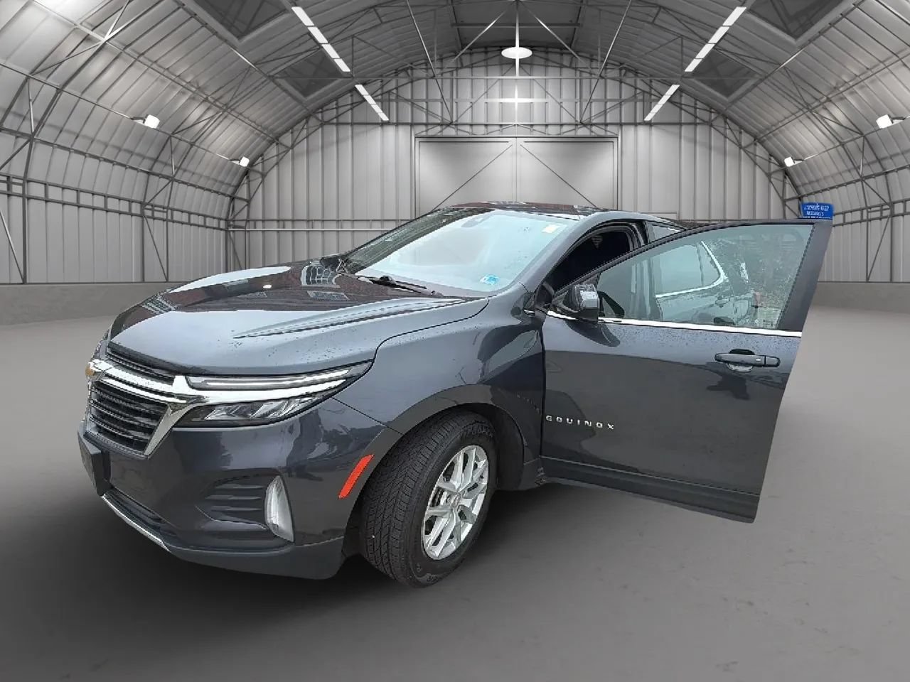 Used 2023 Chevrolet Equinox LT FWD image 14