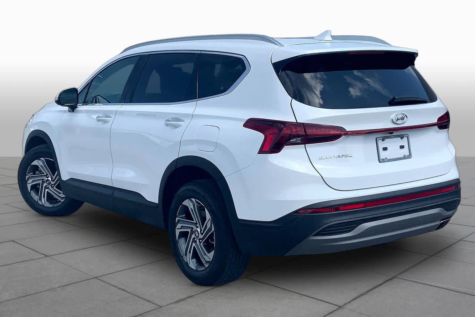 Used 2023 Hyundai Santa Fe SEL FWD image 11
