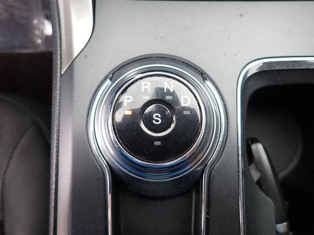 Used 2019 Ford Fusion SE FWD image 26