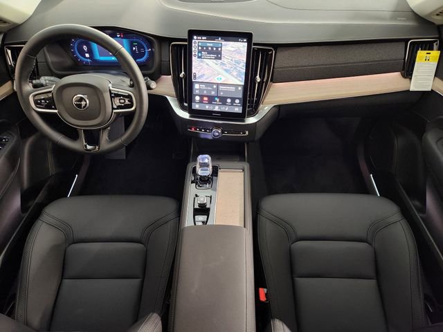New 2025 Volvo XC90 T8 Plus w/ Protection Package Premier image 4