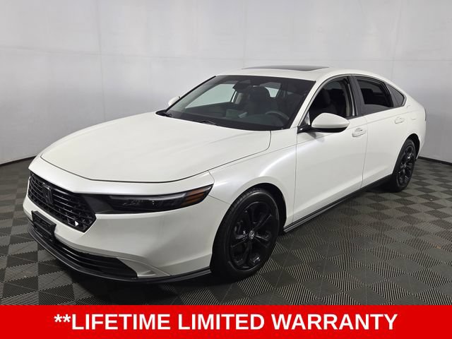 Used 2023 Honda Accord EX image 3