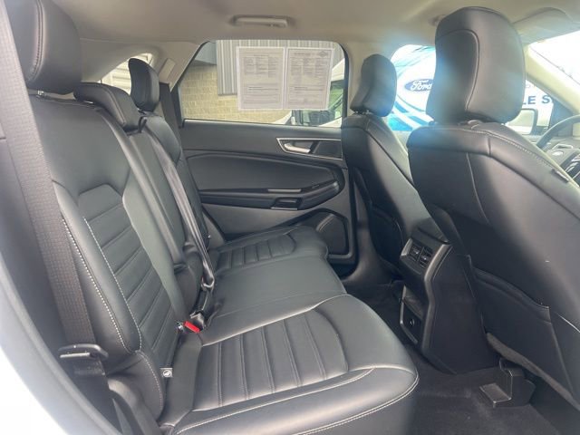 Used 2023 Ford Edge SEL image 14