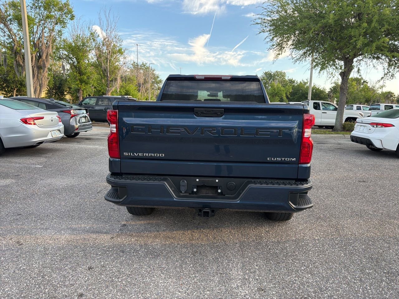 Used 2022 Chevrolet Silverado 1500 Custom image 4