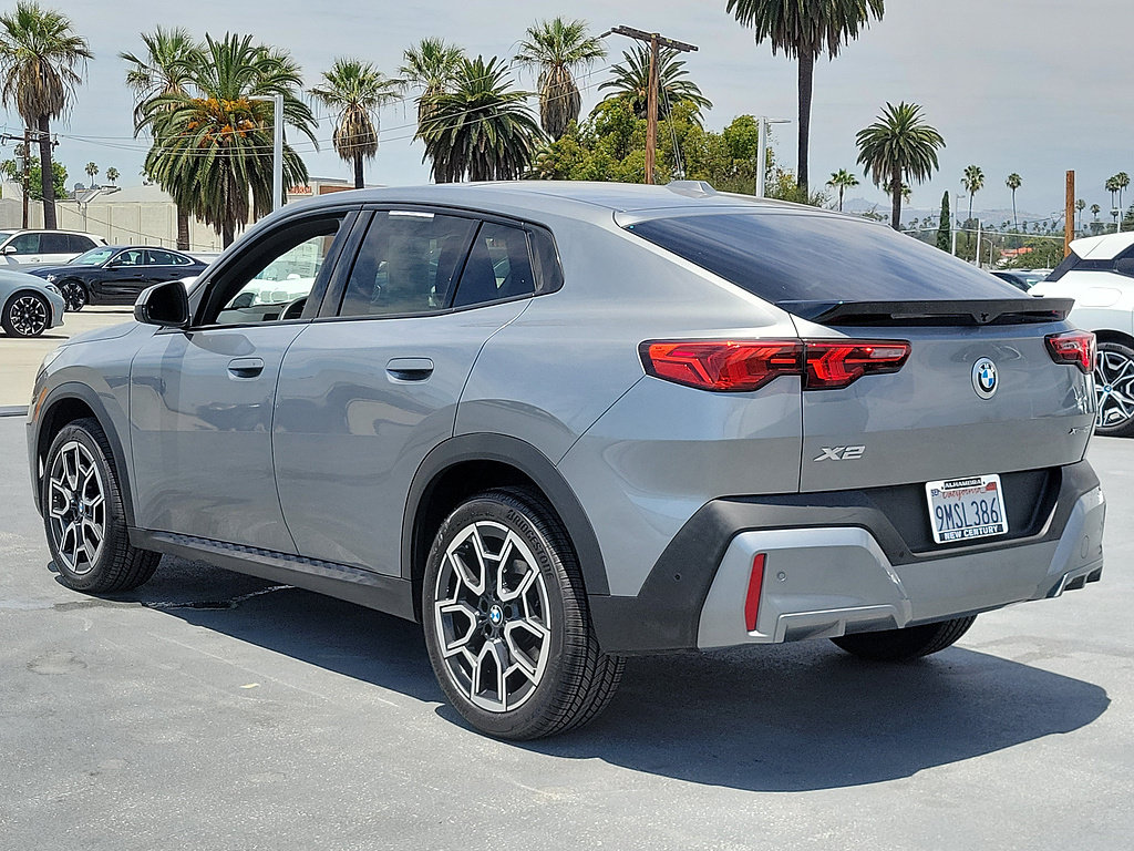 Used 2025 BMW X2 xDrive28i AWD/4WD video 2