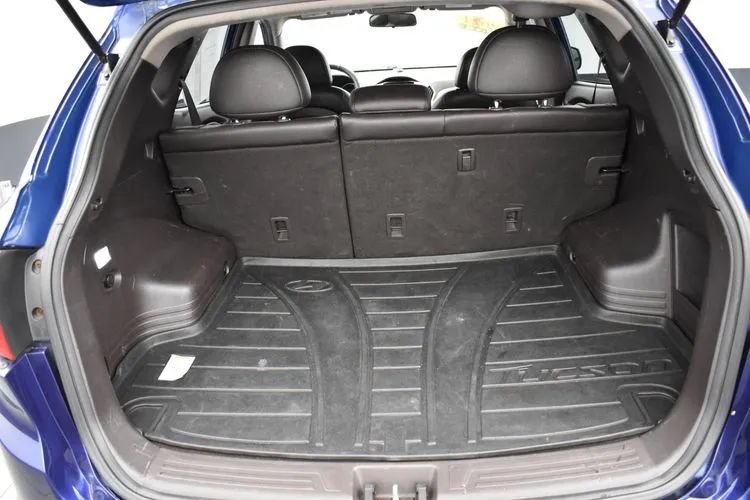 Used 2011 Hyundai Tucson GLS FWD image 16