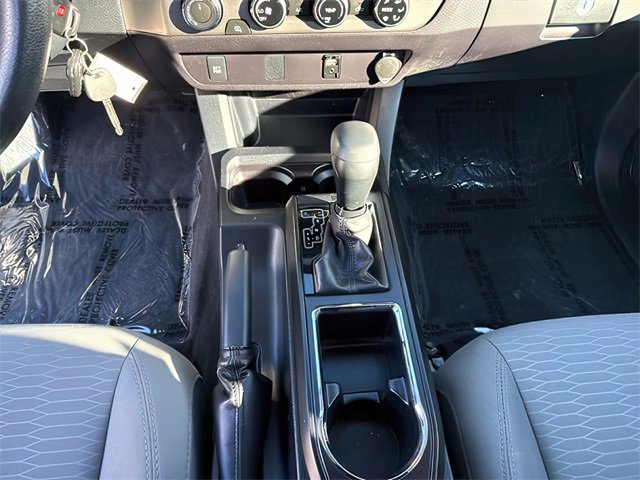 Used 2017 Toyota Tacoma SR image 21