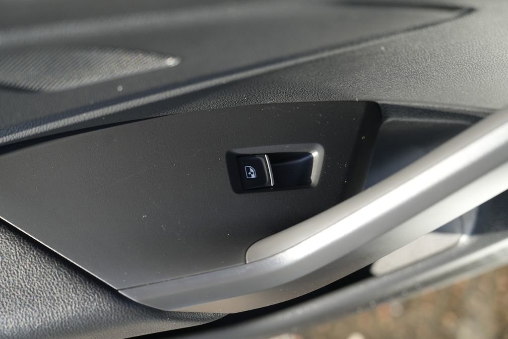 Used 2021 Volkswagen Jetta S w/ Driver Assistance Package FWD image 27