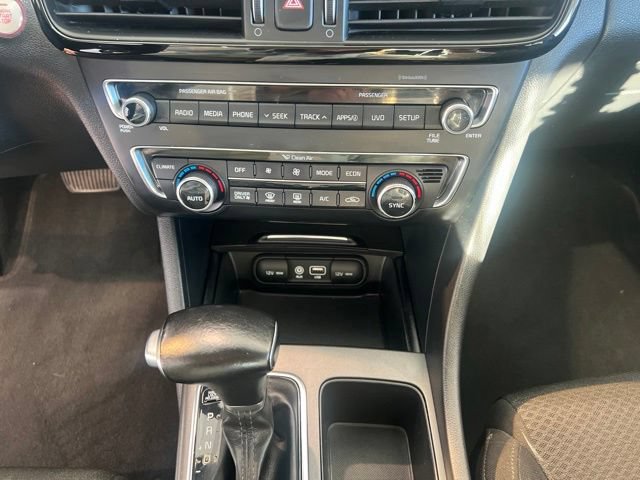 Used 2017 Kia Optima Premium FWD image 22