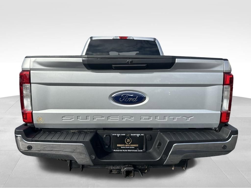 Used 2017 Ford F250 XLT w/ XLT Value Package image 4