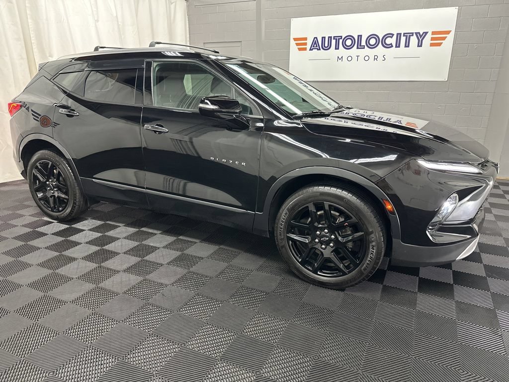 Used 2024 Chevrolet Blazer Premier w/ Enhanced Convenience Package AWD/4WD image 4