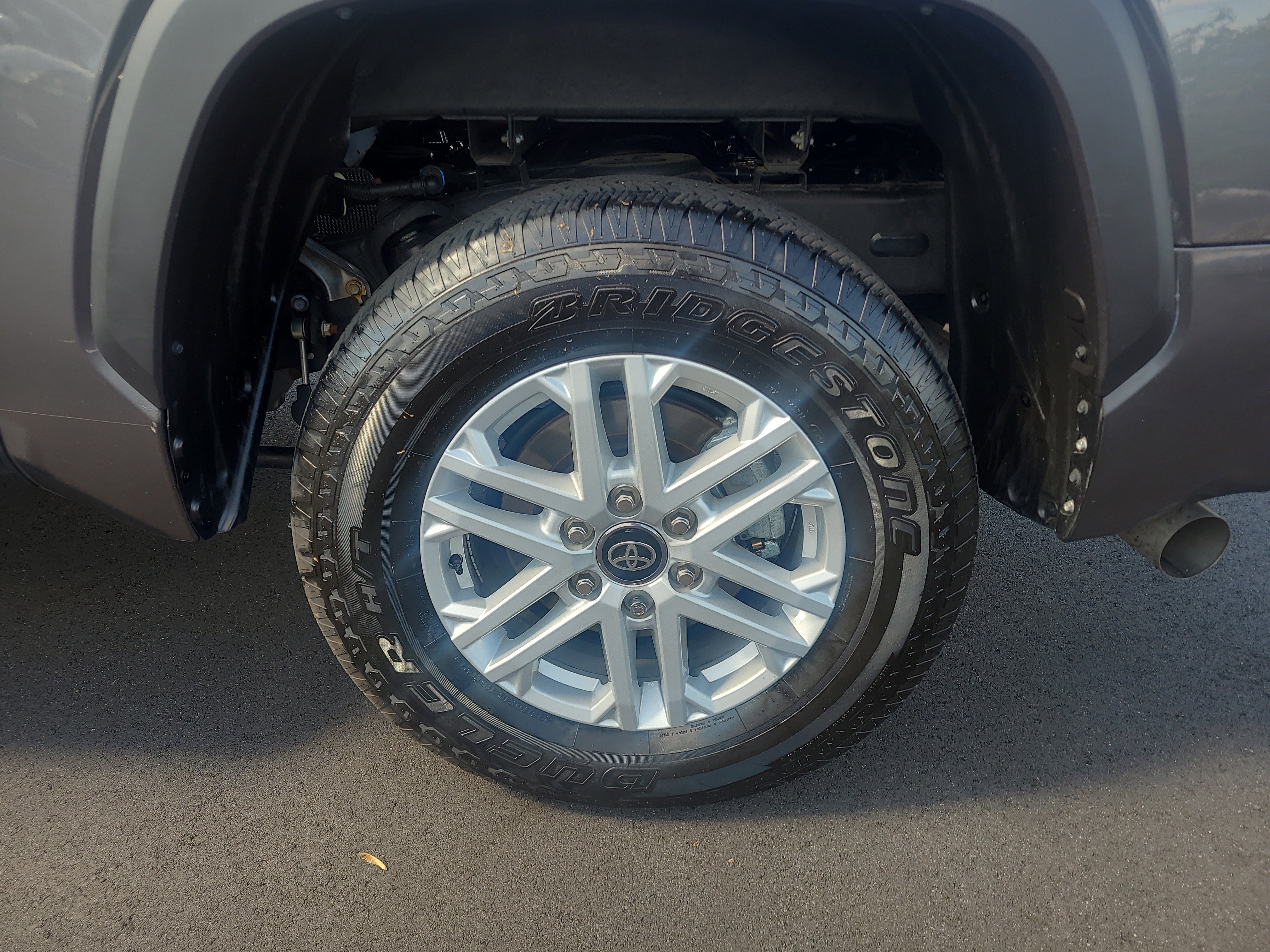 Used 2025 Toyota Tundra SR5 AWD/4WD image 11