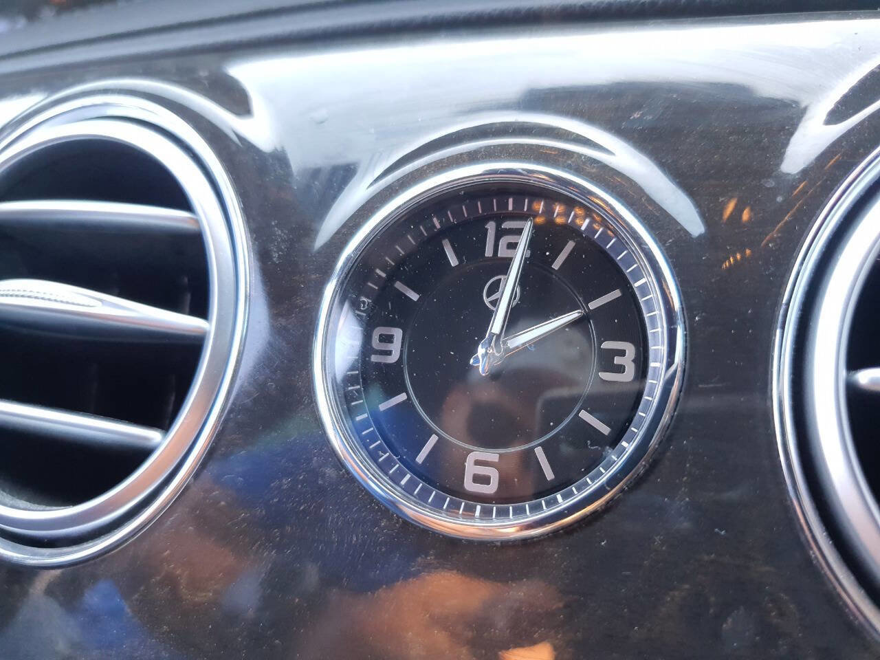 Used 2017 Mercedes-Benz S 550 4MATIC Sedan image 59