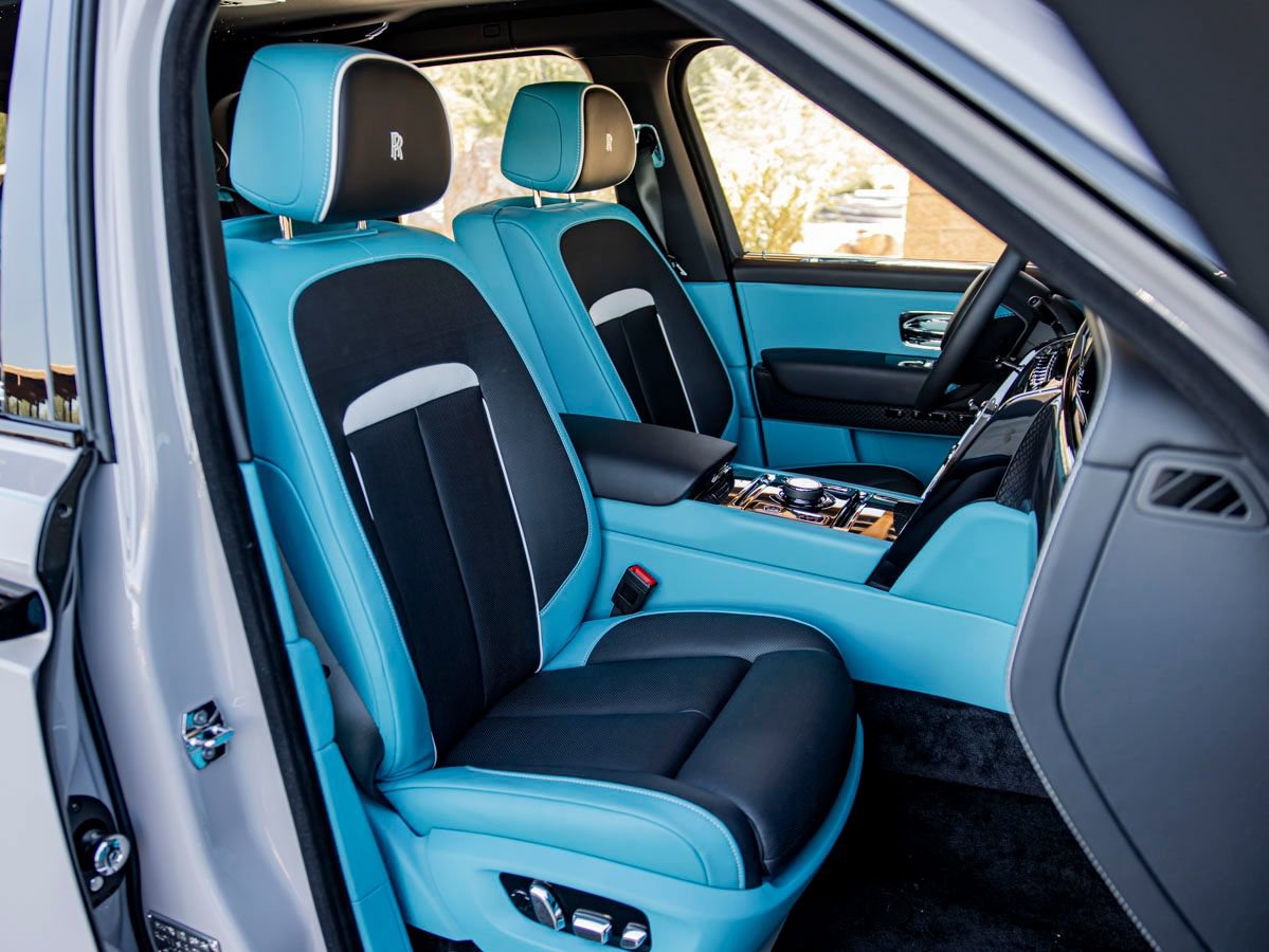 Certified 2025 Rolls-Royce Cullinan Black Badge image 33