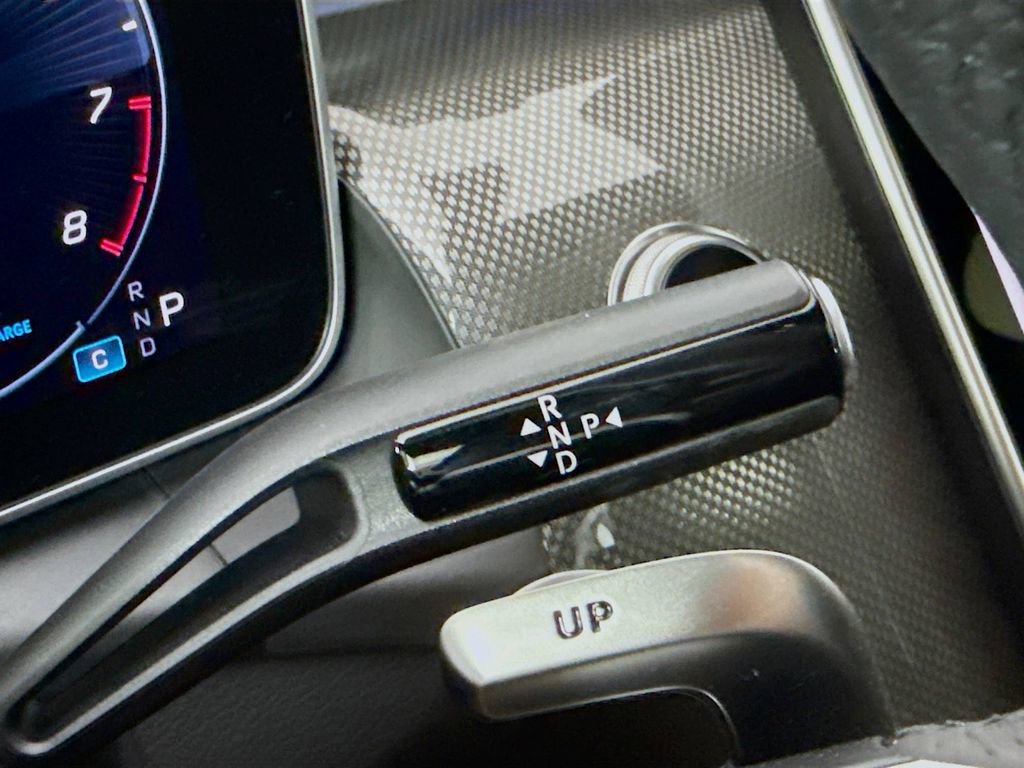 Used 2025 Mercedes-Benz GLC 43 AMG 4MATIC image 17